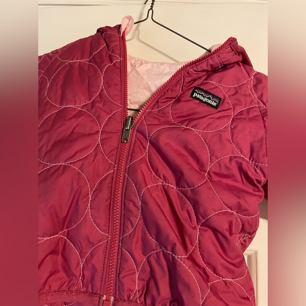 Reversible 12-18m down jacket and pants.